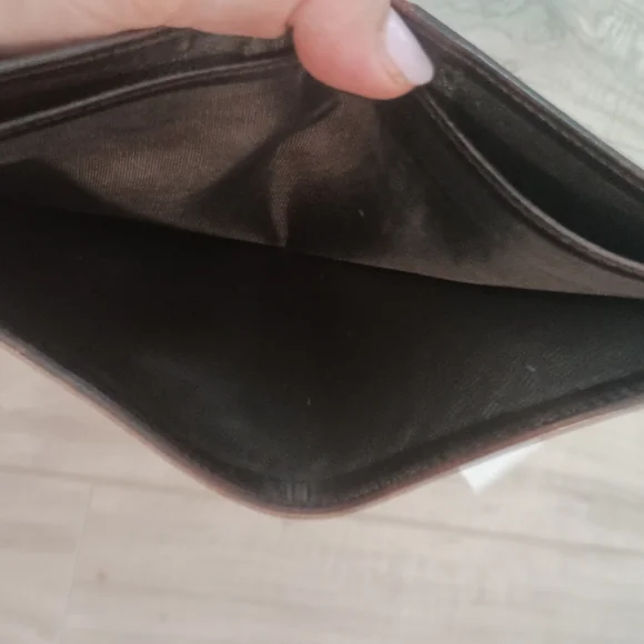 Authentic Gucci Wallet Color Brown Men's Bi-fold Geniune Leather - Picture 8 of 13